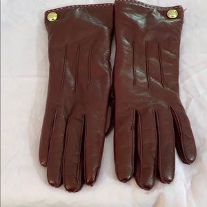 Coach Leather gloves.